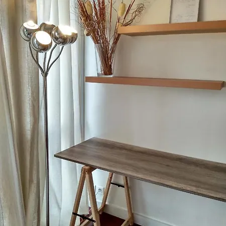*lost In Paris* Calm, Cozy, Comfortable Апартаменты